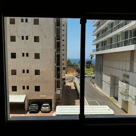 Sea View Apartment With Balcony Netanya Exterior photo