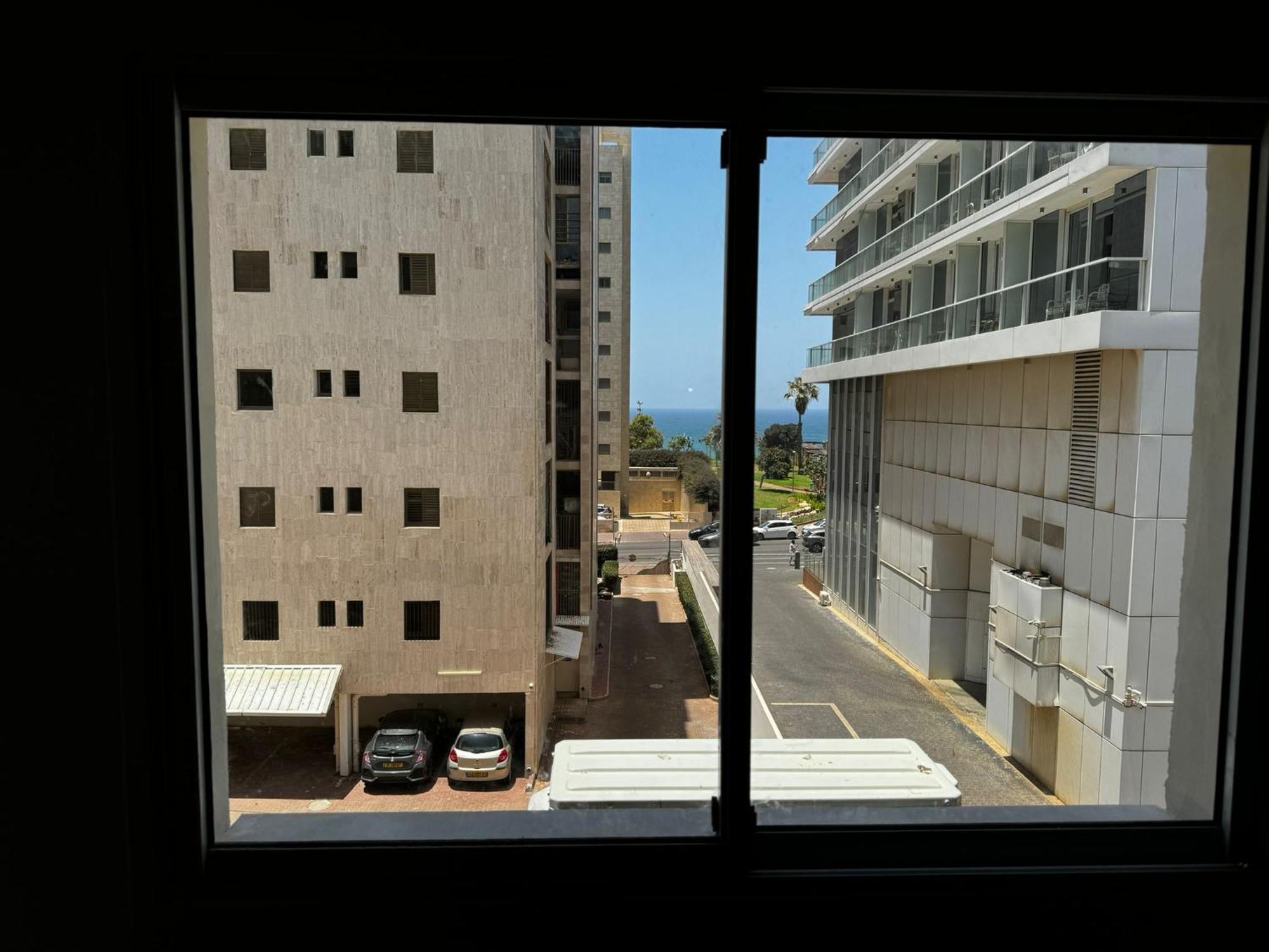 Sea View With Balcony Netanya